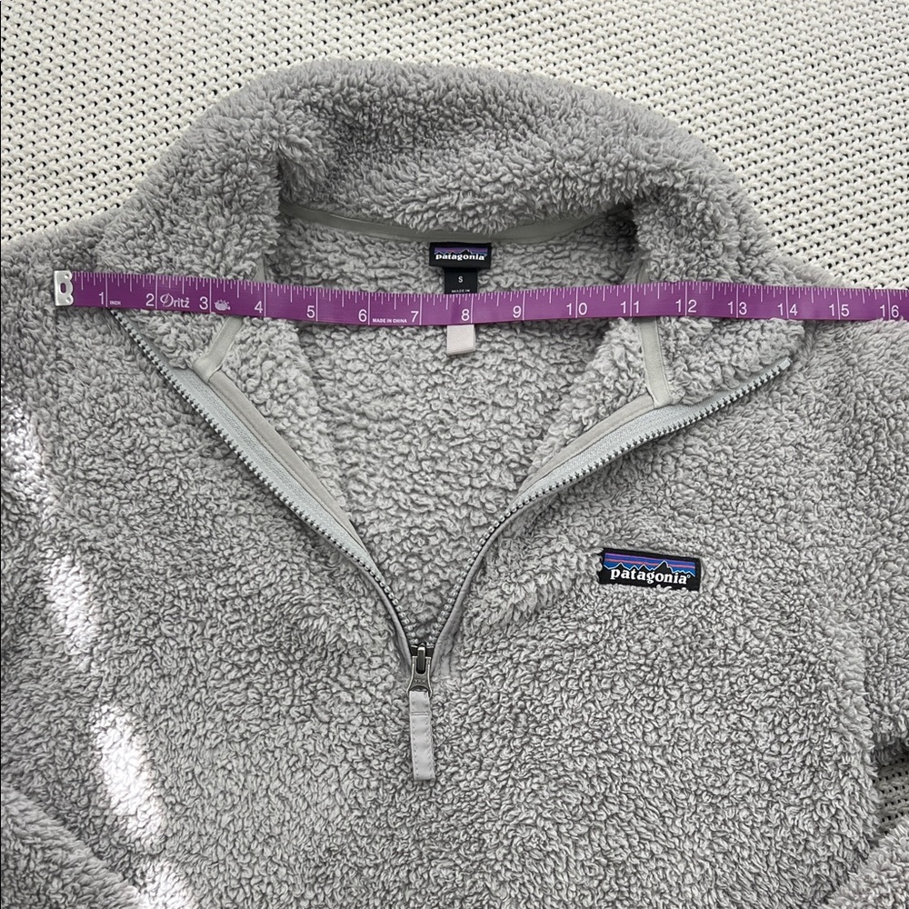 Patagonia Women's Gray Quarter-Zip Fleece - Picture 8 of 13